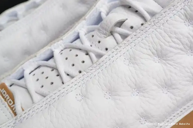 Official Maikesneakers 13 mens MOMENTS